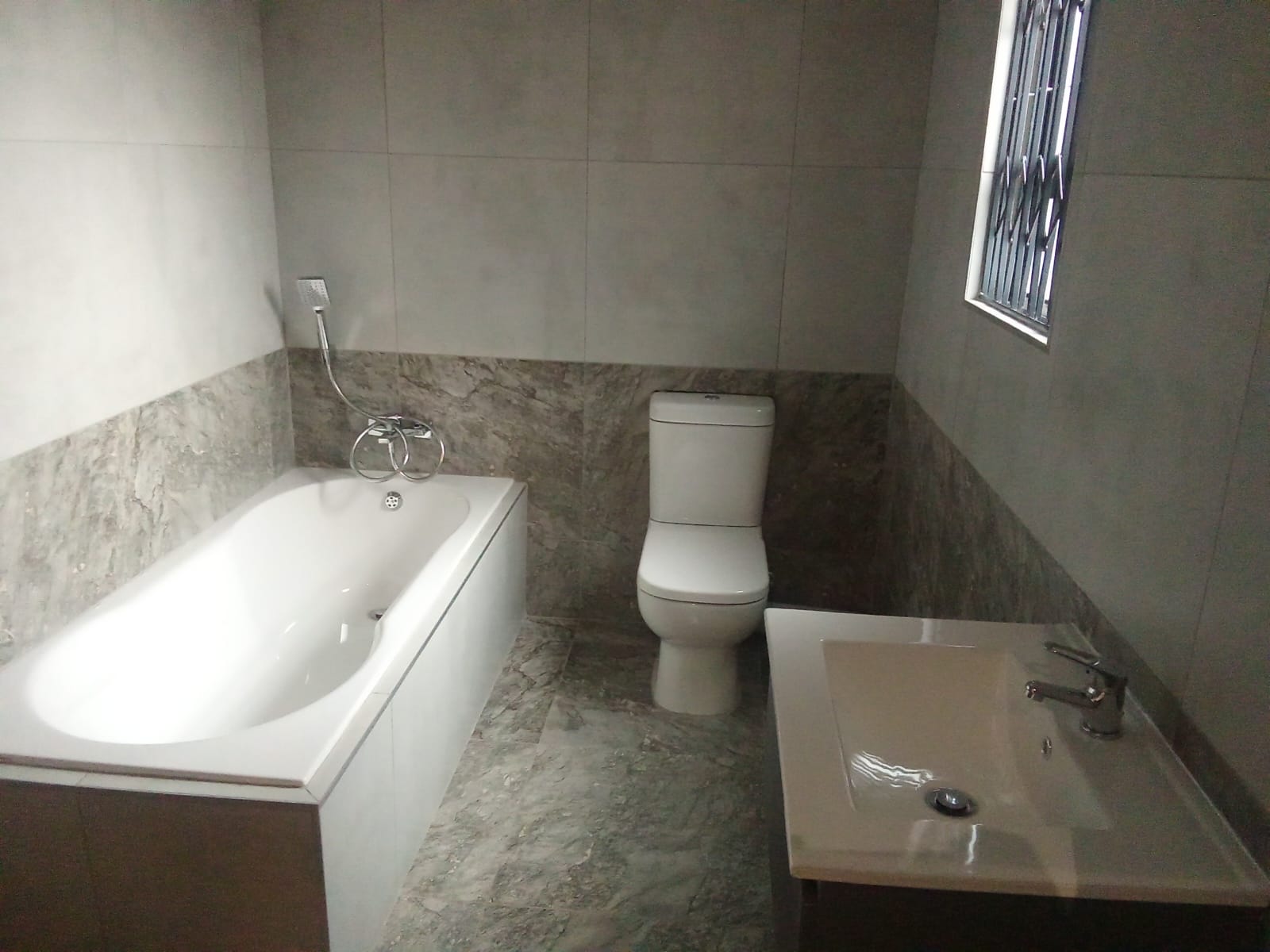 Modern Bathroom Installation